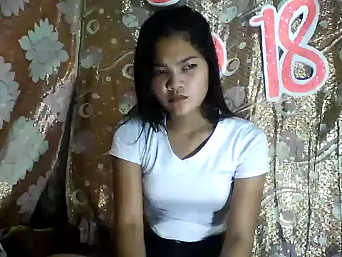 PinaySkinnyJust18 online show from 02/12/26, 10:09