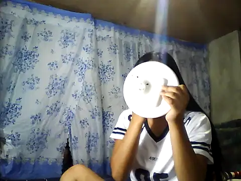 PinaySkinnyJust18 online show from 03/31/26, 08:00