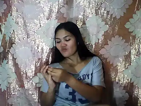 PinaySkinnyJust18 online show from 03/15/26, 09:16