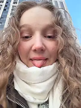 outside rosy online show from 03/28/26, 04:30