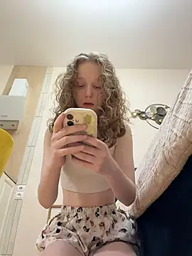 outside rosy online show from 03/26/26, 05:22