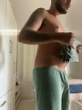 peuba12 online show from 03/31/26, 12:18