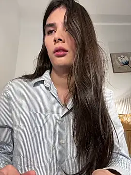 Snapshot of Lily_WellGifted chatting on 02/15/26, 01:54 Lily WellGifted online show from 02/15/26, 01:54