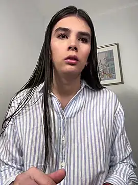 Snapshot of Lily_WellGifted chatting on 02/05/26, 08:10 Lily WellGifted online show from 02/05/26, 08:10