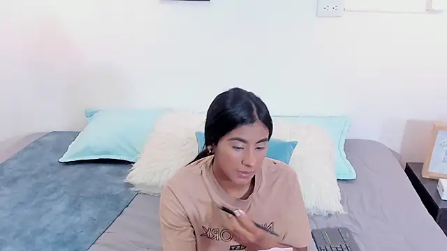 Snapshot of annarosse_ chatting on 06/30/26, 12:16 annarosse online show from 06/30/26, 12:16