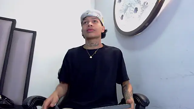 Dogan Renzo0 online show from 03/03/26, 11:28