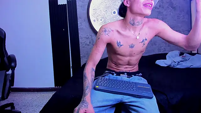 Dogan Renzo0 online show from 03/04/26, 12:02