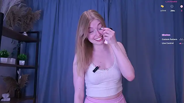 LanaRoxxy online show from 04/05/26, 12:34