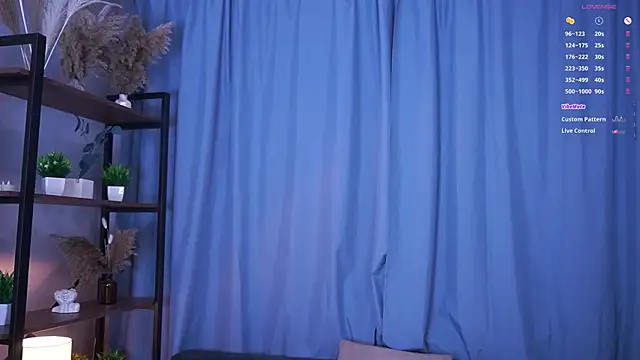 LanaRoxxy online show from 04/06/26, 12:28