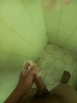 jeans20006 online show from 04/19/26, 06:21