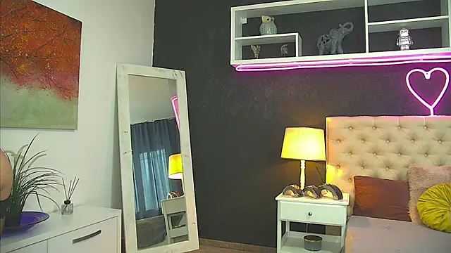 TaniaKaverina online show from 05/24/26, 06:02