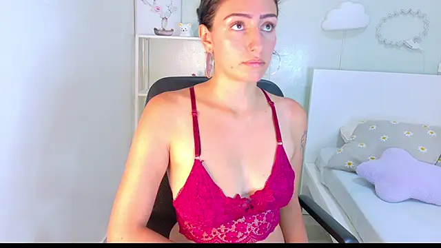 Snapshot of AmmyRouse__ chatting on 02/03/26, 11:04 AmmyRouse online show from 02/03/26, 11:04