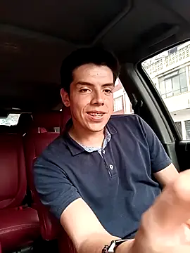 maximo 15  online show from 02/11/26, 05:46