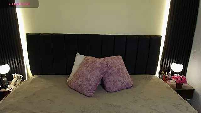 IvonneRoss  online show from 03/26/26, 12:14