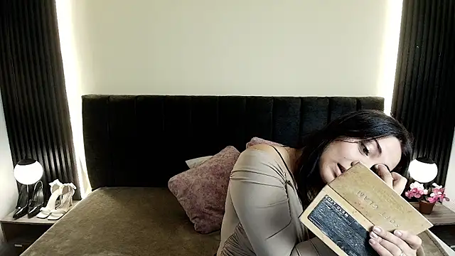 IvonneRoss  online show from 03/13/26, 12:10