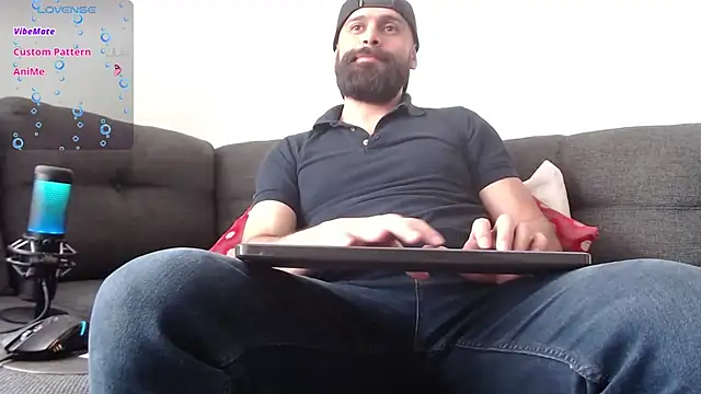 Snapshot of SpermsBank chatting on 03/12/25, 06:11 SpermsBank online show from 03/12/25, 06:11
