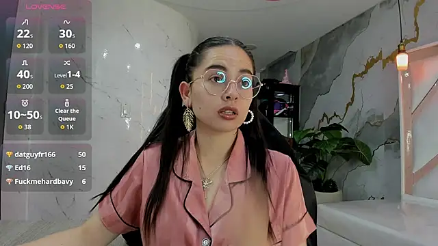 Qetsyah tf online show from 04/30/26, 01:29