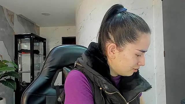 Snapshot of Qetsyah_tf chatting on 02/07/26, 02:14 Qetsyah tf online show from 02/07/26, 02:14