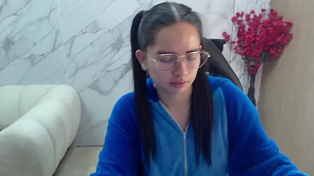 Qetsyah tf online show from 05/16/26, 01:43