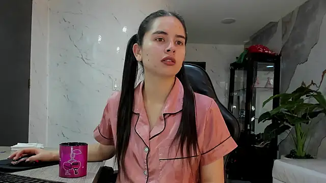 Qetsyah tf online show from 03/27/26, 01:23