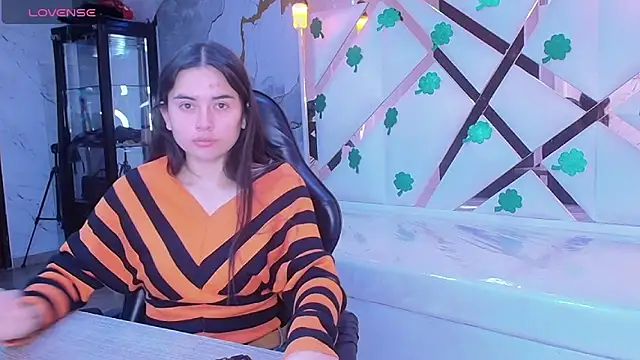 Qetsyah tf online show from 03/24/26, 01:55