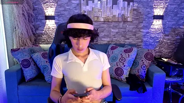 santii foxs online show from 01/17/26, 12:53