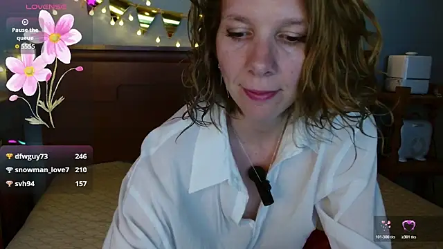 Daisy Lovely online show from 05/18/26, 04:29
