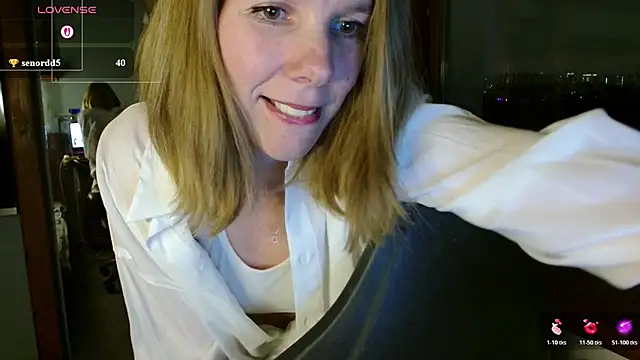Daisy Lovely online show from 05/01/26, 04:34