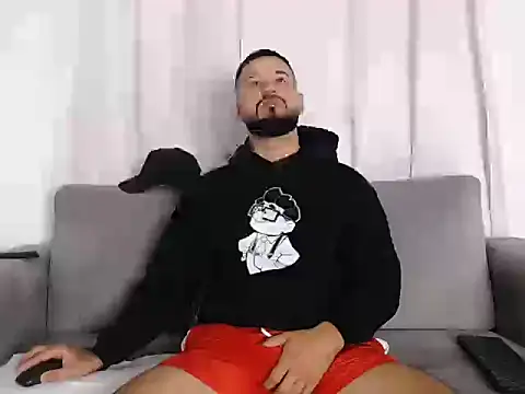 Handsomen69 online show from 04/22/26, 10:33