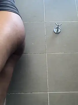 Snapshot of MuZKAsia69 chatting on 02/11/26, 02:44 MuZKAsia69 online show from 02/11/26, 02:44