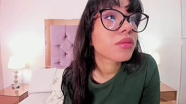 Rose Allure online show from 04/13/26, 11:36