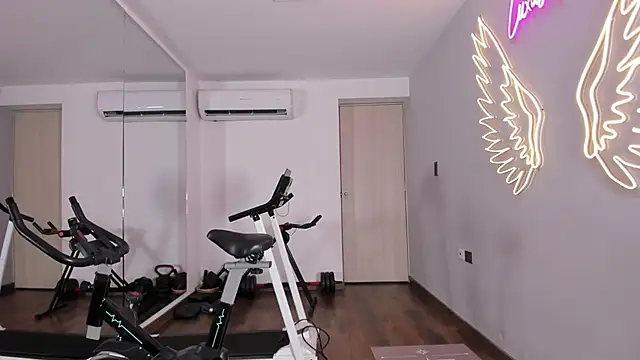 Snapshot of Rose_Allure chatting on 02/22/26, 11:56 Rose Allure online show from 02/22/26, 11:56