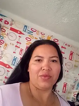 Snapshot of violeMurray chatting on 04/05/26, 01:51 violeMurray online show from 04/05/26, 01:51