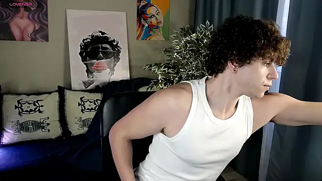 TylerGibson online show from 04/22/26, 03:35