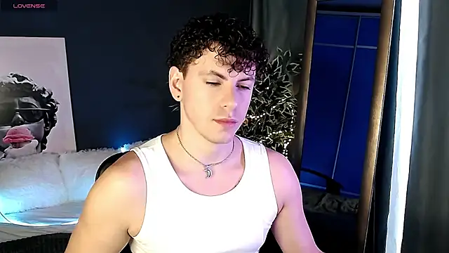 Snapshot of TylerGibson chatting on 06/19/26, 08:53 TylerGibson online show from 06/19/26, 08:53
