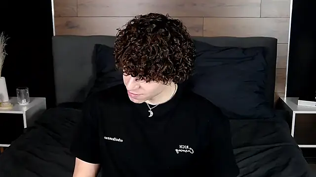 TylerGibson online show from 02/06/26, 04:14