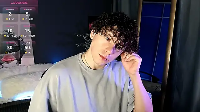 Snapshot of TylerGibson chatting on 06/17/26, 03:28 TylerGibson online show from 06/17/26, 03:28