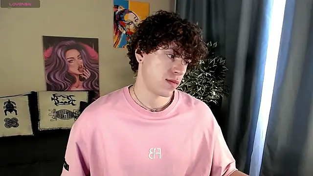 TylerGibson online show from 05/06/26, 03:54