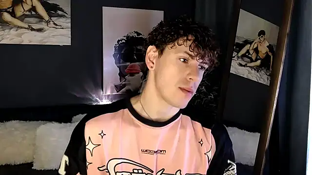 Snapshot of TylerGibson chatting on 07/15/26, 09:16 TylerGibson online show from 07/15/26, 09:16