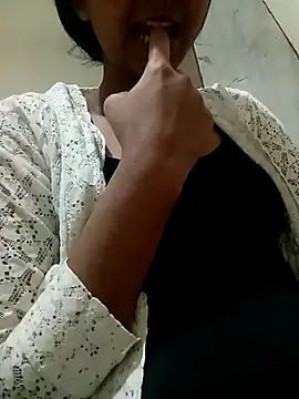 Prajakta123 online show from 02/16/26, 05:11