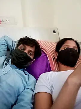 Prajakta123 online show from 04/05/26, 10:33