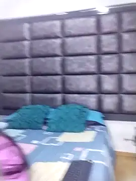 Snapshot of Catalinna_03 chatting on 02/03/26, 12:21 Catalinna 03 online show from 02/03/26, 12:21