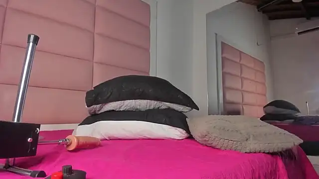 Catalinna 03 online show from 03/06/26, 12:44