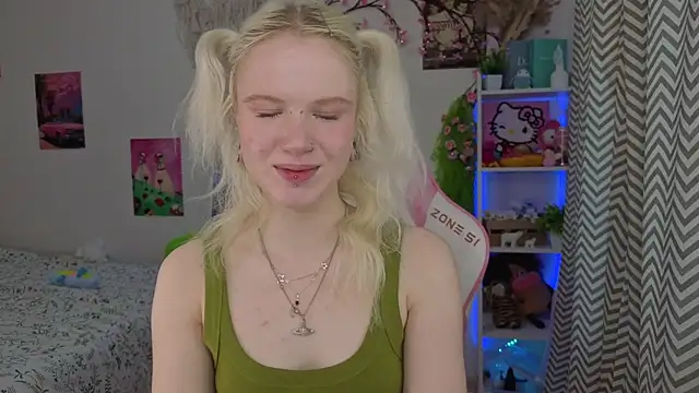 Mia WaterFall online show from 05/09/26, 03:32