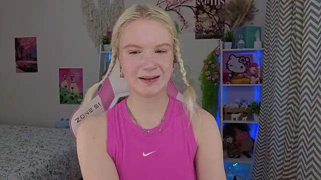 Mia WaterFall online show from 05/11/26, 03:19