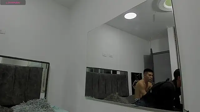 CamiloAndYury online show from 01/17/26, 07:28
