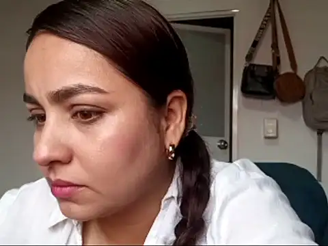 Snapshot of lunitahoney13 chatting on 02/20/26, 12:51 lunitahoney13 online show from 02/20/26, 12:51