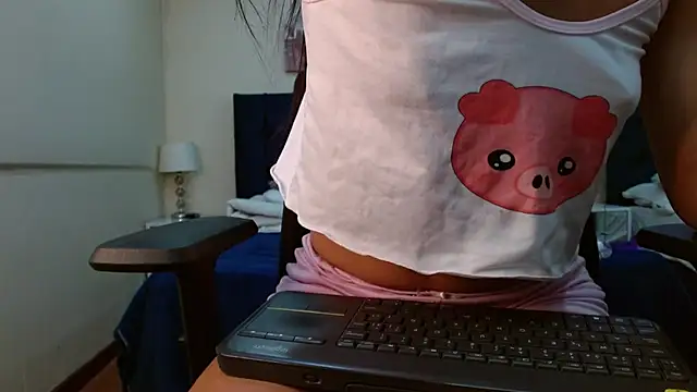 MaddieQuinn online show from 03/18/26, 03:57