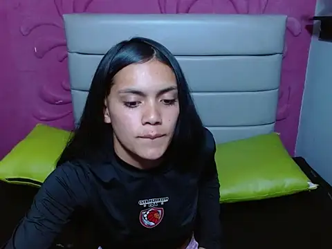 cora desirers707 online show from 02/11/26, 07:58