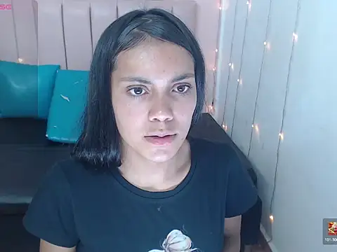 cora desirers707 online show from 02/12/26, 08:19